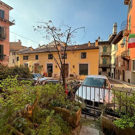 Piazza Erbe Διαμέρισμα *
